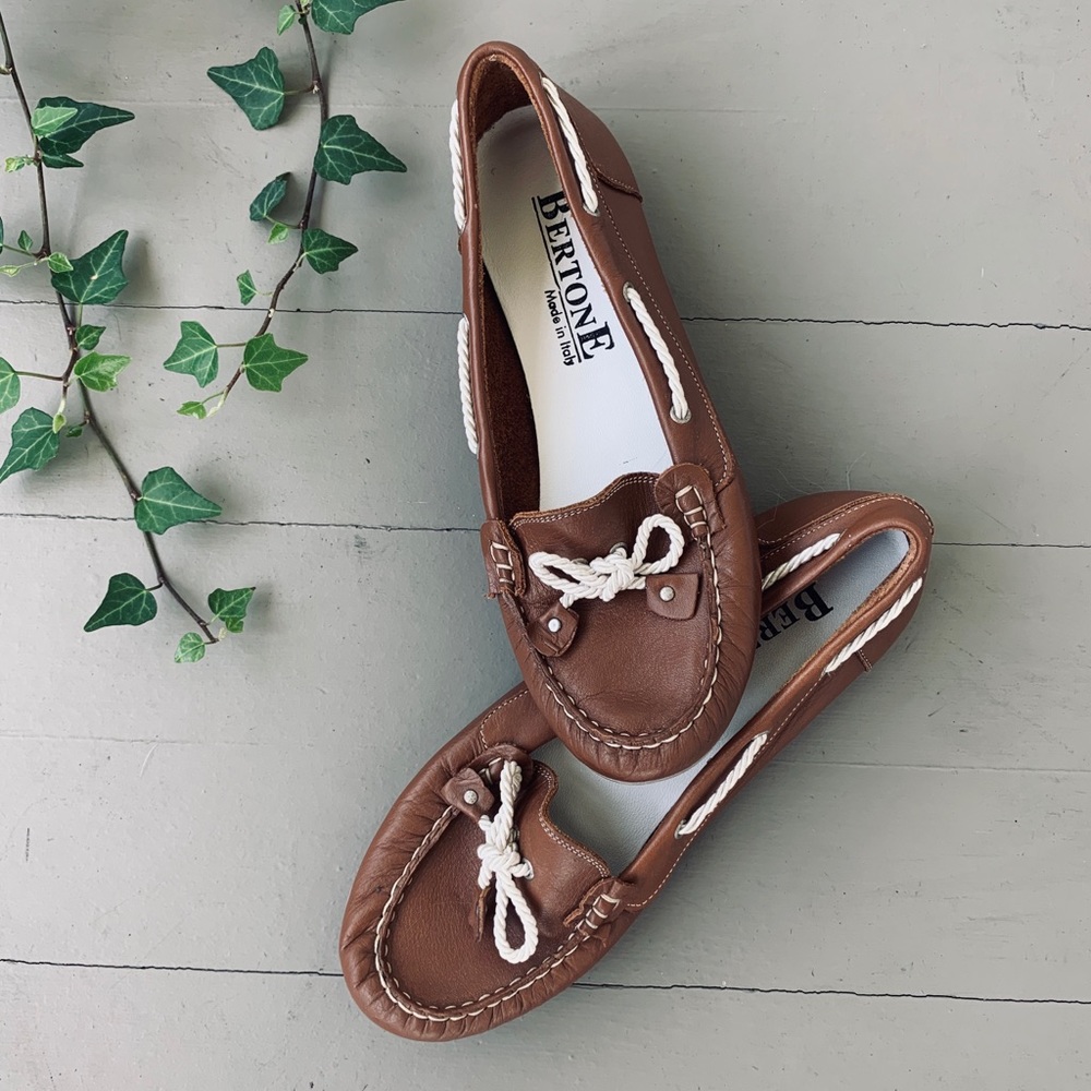 NWOT Bertone Italian Leather Moccasins